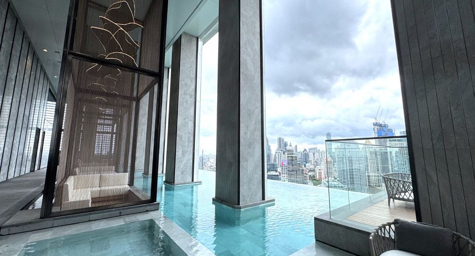 For sale 2 bedrooms condo in Sathon, Bangkok