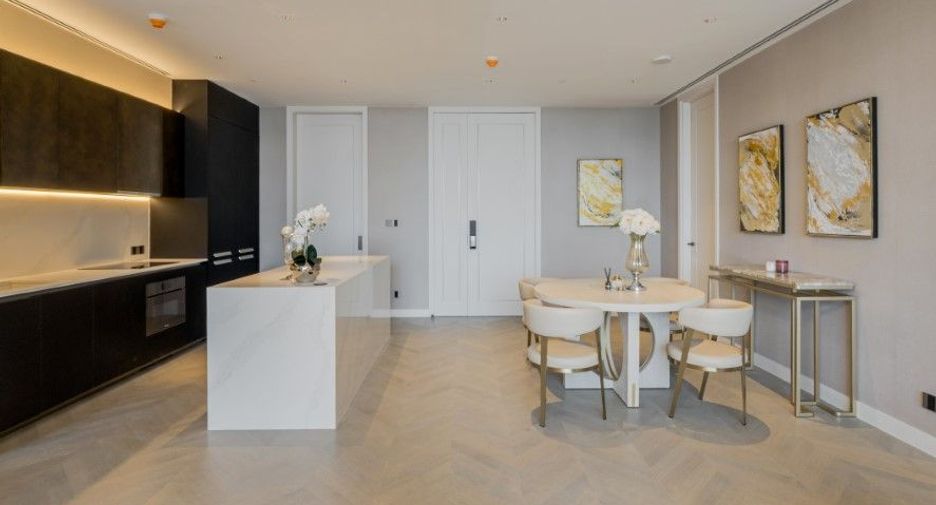 For sale 2 bedrooms condo in Sathon, Bangkok