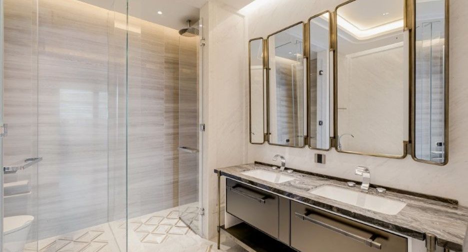 For sale 2 bedrooms condo in Sathon, Bangkok