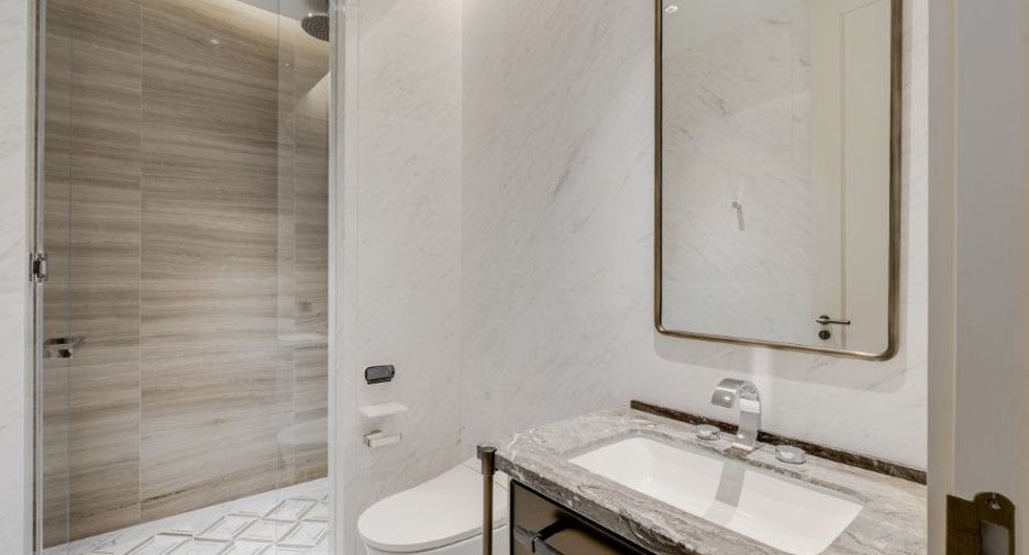For sale 2 bedrooms condo in Sathon, Bangkok