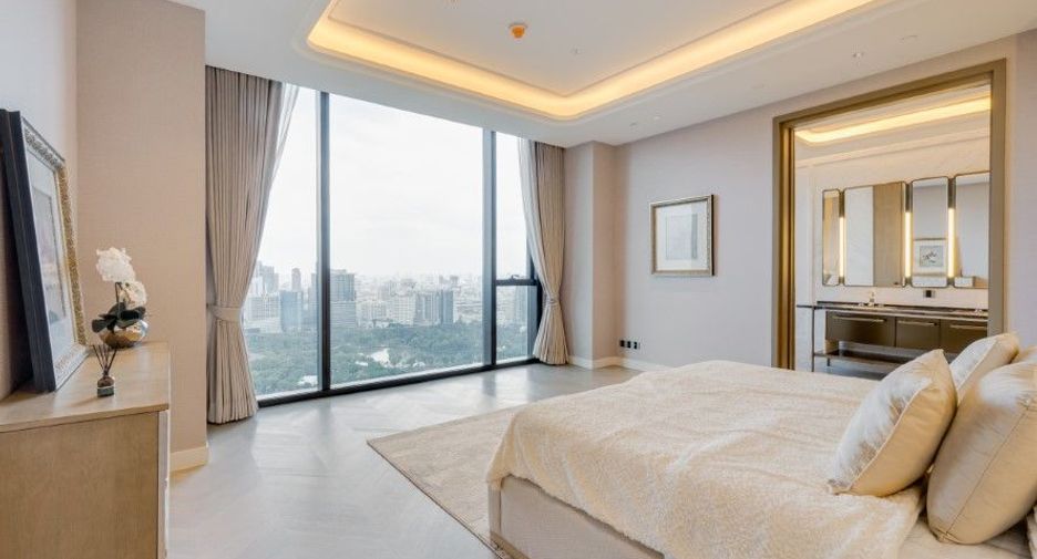 For sale 3 bedrooms condo in Sathon, Bangkok