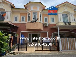 For sale 3 bed townhouse in Lam Luk Ka, Pathum Thani
