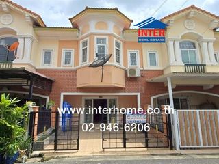 For sale 3 bed townhouse in Lam Luk Ka, Pathum Thani