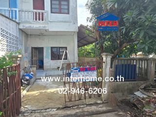 For sale 2 bed townhouse in Lat Lum Kaeo, Pathum Thani