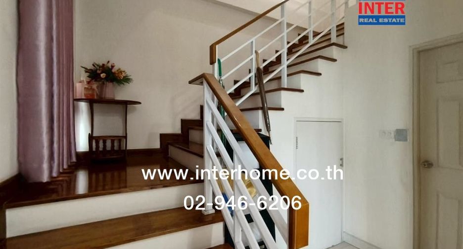 For sale 4 bedrooms townhouse in Khlong Sam Wa, Bangkok