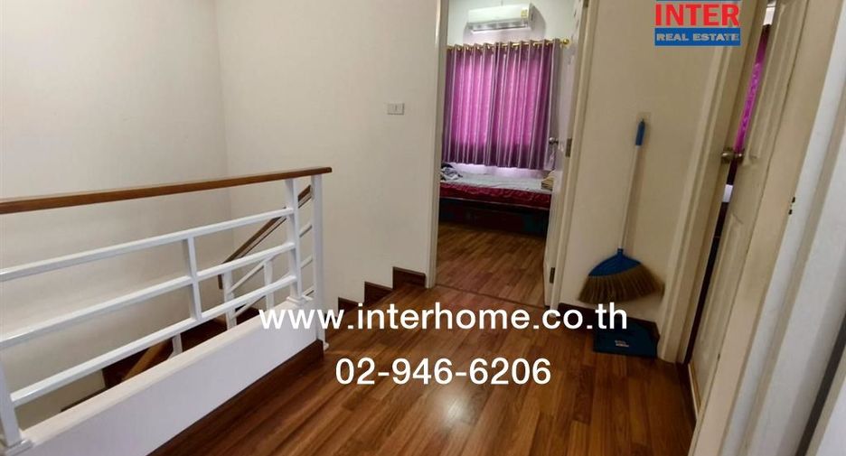 For sale 4 bedrooms townhouse in Khlong Sam Wa, Bangkok