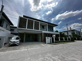 For sale 4 bed house in Bang Phli, Samut Prakan