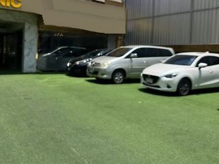 For sale retail Space in Bang Phlat, Bangkok