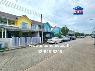 For sale 3 bed townhouse in Lam Luk Ka, Pathum Thani
