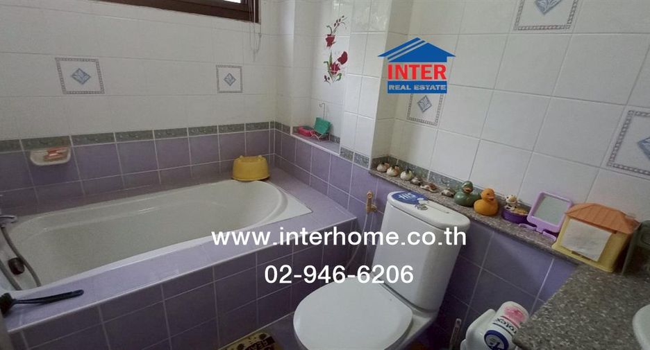 Casa en venta de 4 habitaciones en Mueang Nonthaburi, Nonthaburi