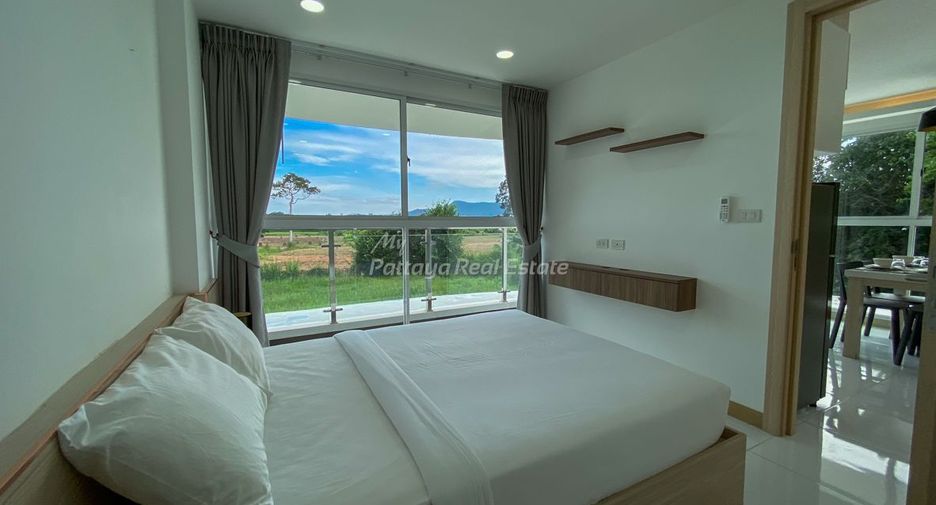 For sale 1 bed condo in Sattahip, Chonburi