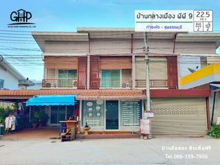 For sale 2 bed townhouse in Mueang Suphanburi, Suphan Buri