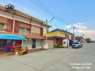 For sale 2 bed townhouse in Mueang Suphanburi, Suphan Buri