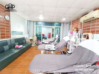 For sale 2 bed townhouse in Mueang Suphanburi, Suphan Buri