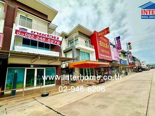For sale 3 bed retail Space in Lam Luk Ka, Pathum Thani
