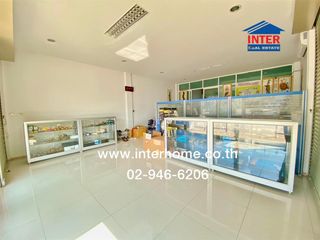 For sale 3 bed retail Space in Lam Luk Ka, Pathum Thani