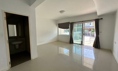 For rent and for sale 2 bedrooms townhouse in Phra Samut Chedi, Samut Prakan