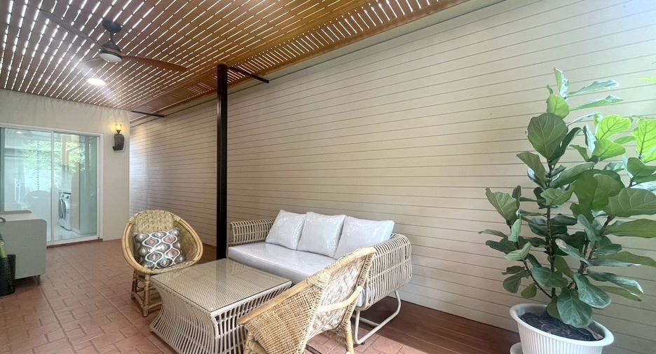 For sale 5 ベッドルーム house in Mueang Chiang Mai, Chiang Mai