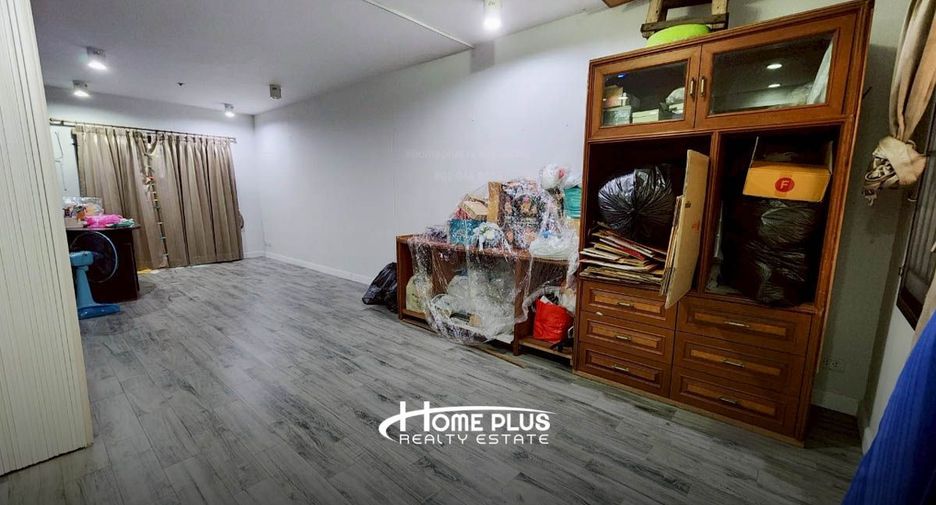 For sale 3 bedrooms townhouse in Bang Phli, Samut Prakan