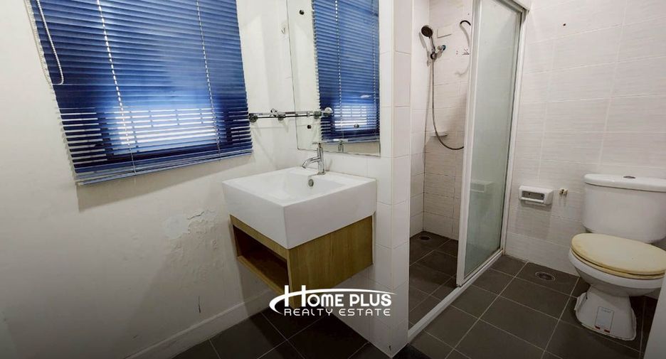 For sale 3 bedrooms townhouse in Bang Phli, Samut Prakan