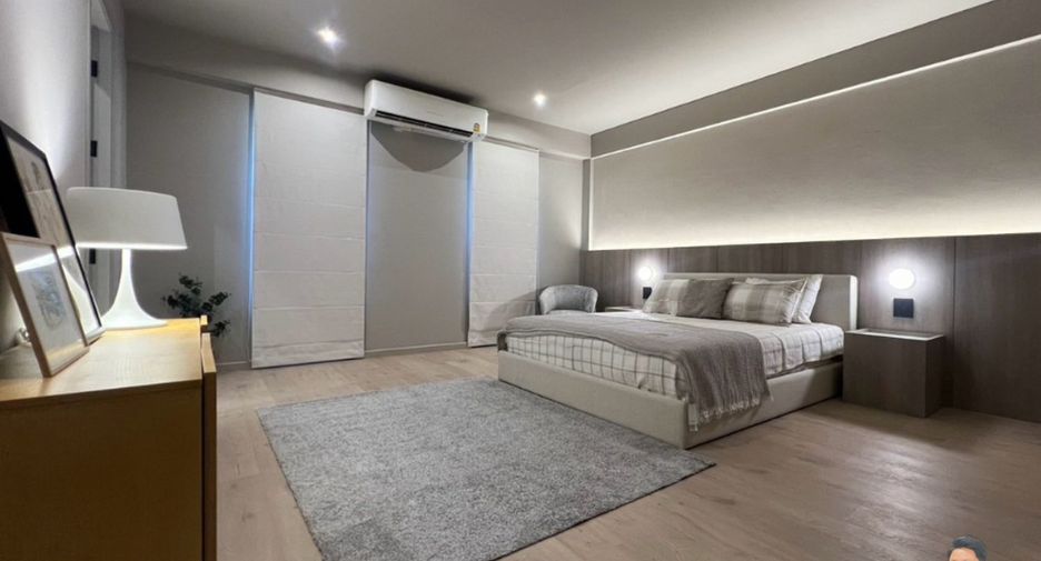 Villa zum Kauf mit 4 Zimmer in Watthana, Bangkok