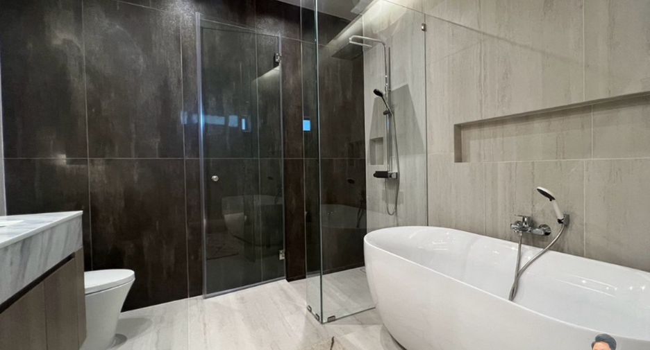 Villa zum Kauf mit 4 Zimmer in Watthana, Bangkok