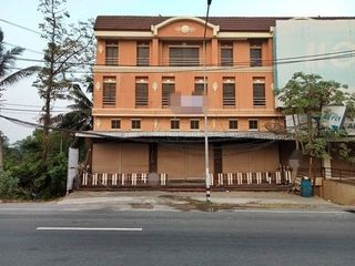 For sale 1 Beds retail Space in Hankha, Chainat