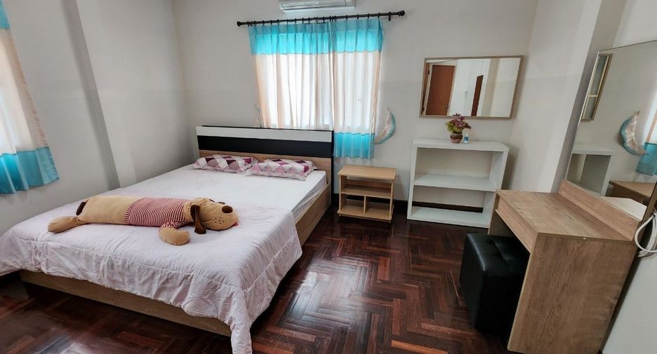Casa en alquiler y en venta de 3 habitaciones en Sam Phran, Nakhon Pathom