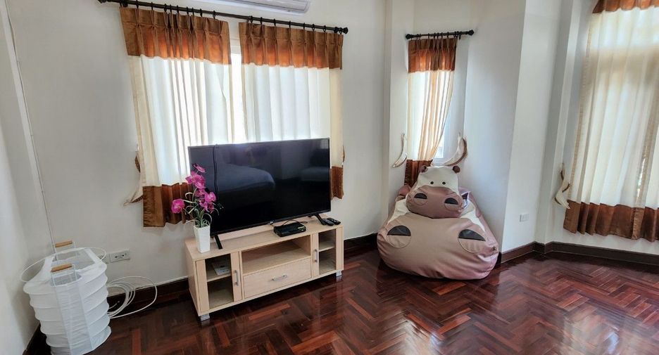 Casa en alquiler y en venta de 3 habitaciones en Sam Phran, Nakhon Pathom