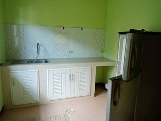 For sale 2 bed townhouse in Mueang Surat Thani, Surat Thani