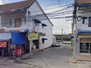 For sale 2 bed townhouse in Mueang Surat Thani, Surat Thani