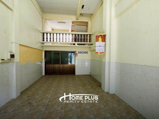 For sale 3 Beds retail Space in Phra Samut Chedi, Samut Prakan