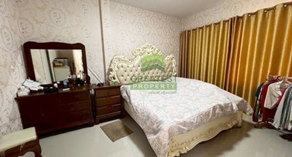 À vendre 2 chambres maison de ville à Krathum Baen, Samut Sakhon