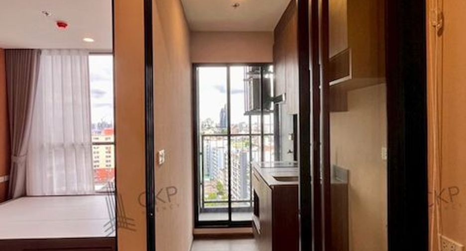 For sale 1 bed condo in Bang Kapi, Bangkok