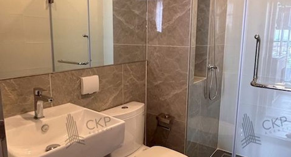 For sale 1 bed condo in Bang Kapi, Bangkok