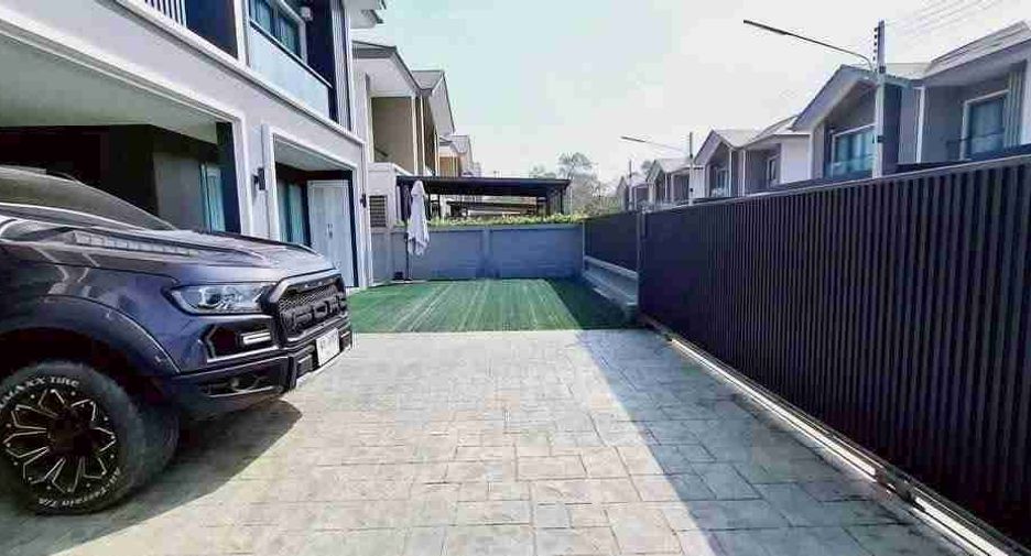 For rent 3 bedrooms house in Bang Lamung, Chonburi