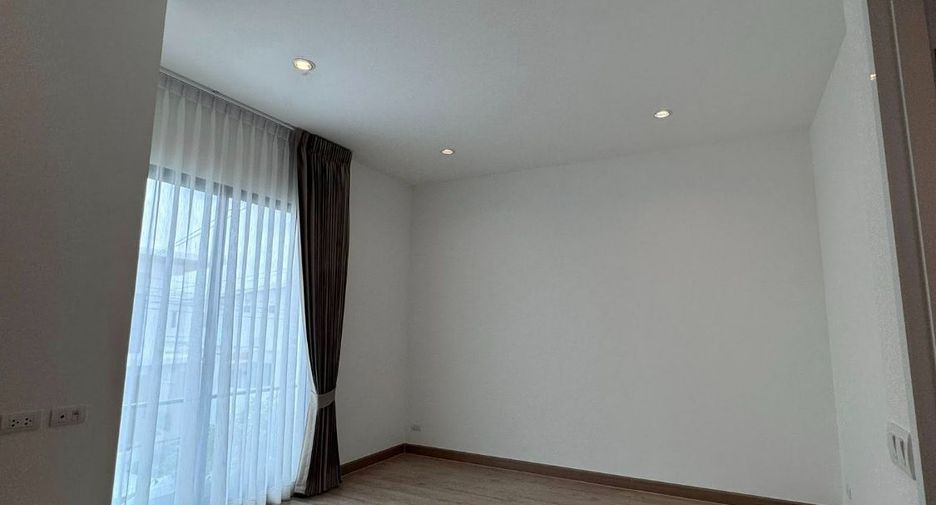 For rent 3 bedrooms house in Bang Phli, Samut Prakan