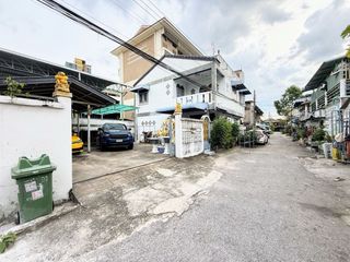 For sale 3 ベッドルーム house in Bang Na, Bangkok