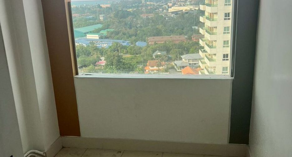 For sale 1 bed condo in Si Racha, Chonburi
