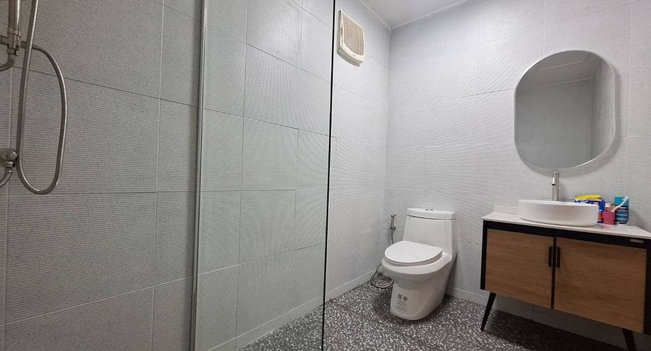 For sale 3 bedrooms house in Mueang Udon Thani, Udon Thani