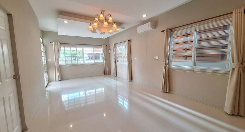 For sale 3 bedrooms house in Mueang Udon Thani, Udon Thani