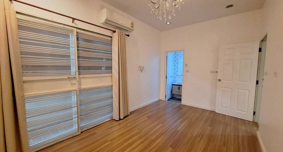 For sale 3 bedrooms house in Mueang Udon Thani, Udon Thani