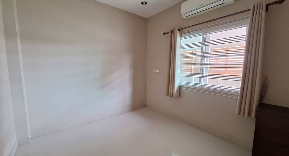 For sale 3 bedrooms house in Mueang Udon Thani, Udon Thani