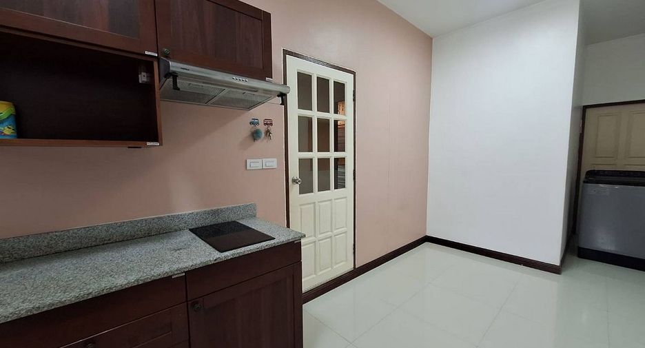For sale 3 bedrooms house in Mueang Udon Thani, Udon Thani