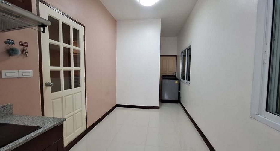 For sale 3 bedrooms house in Mueang Udon Thani, Udon Thani