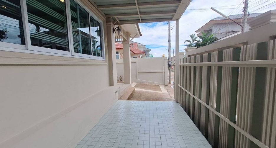 For sale 3 bedrooms house in Mueang Udon Thani, Udon Thani