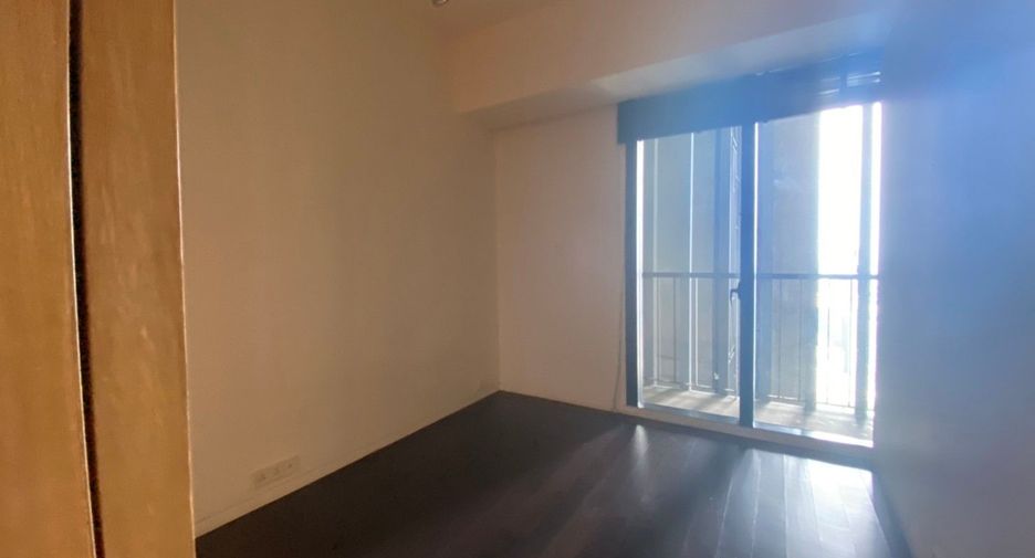 For sale 3 bedrooms condo in Sathon, Bangkok