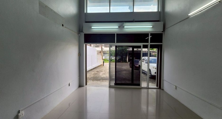 For sale 3 bedrooms retail Space in Sai Mai, Bangkok