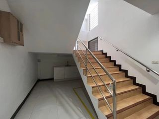 For rent retail Space in Khlong San, Bangkok
