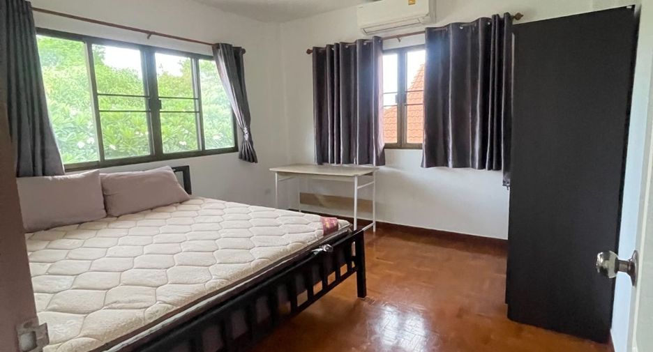 For rent 3 bedrooms house in San Sai, Chiang Mai
